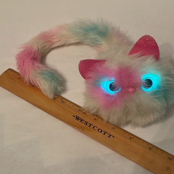 2018 Pomsies Interactive Plush Cat Tie Dye Talks Lights Up Kitty Cat lover - Picture 4 of 6